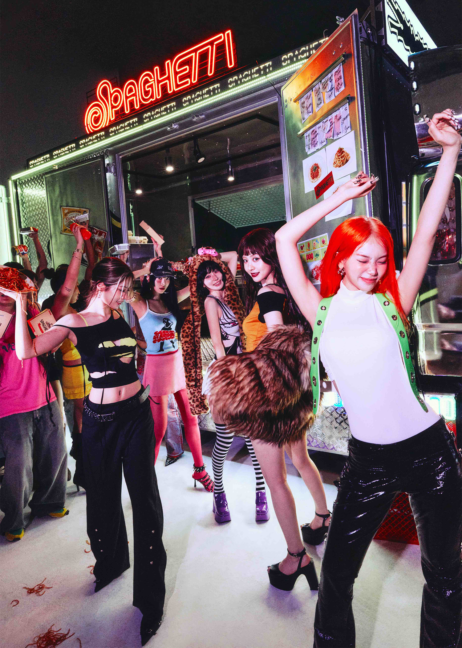LE SSERAFIM